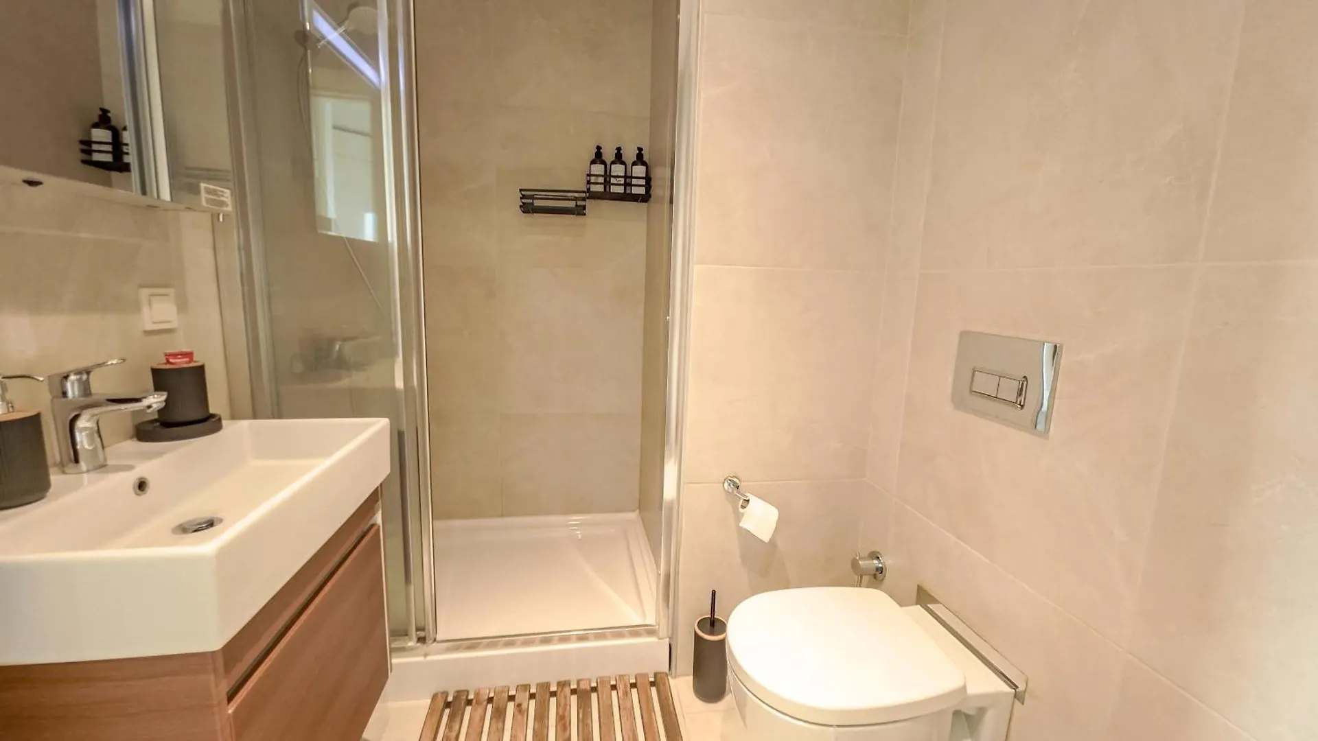 Modern 1 Bedroom Fully Equipped, Dt & Metro, Ac, Wi-Fi Стамбул Апартаменты