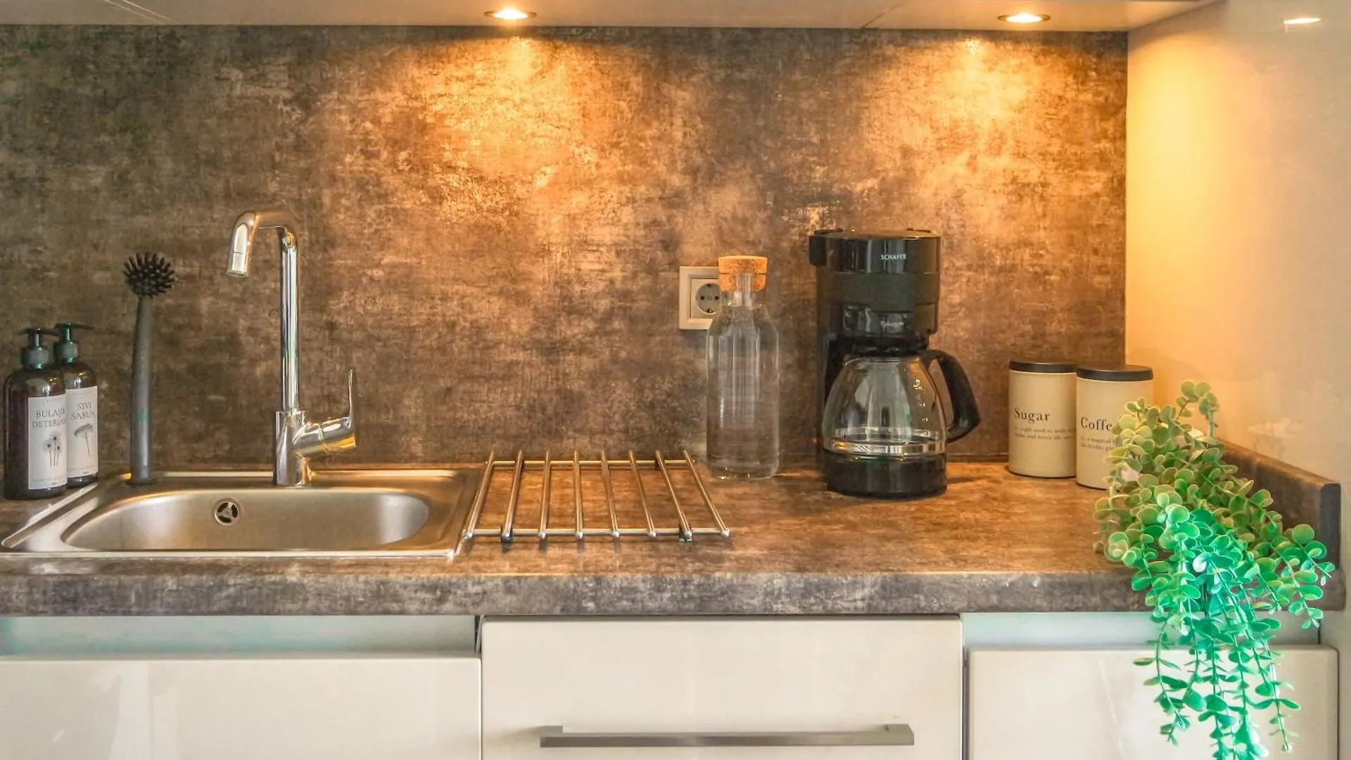 Апартаменты Modern 1 Bedroom Fully Equipped, Dt & Metro, Ac, Wi-Fi Стамбул